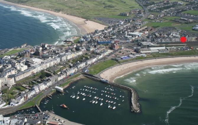 شقة 4 Golf Terrace - Portrush By The Sea المظهر الخارجي الصورة